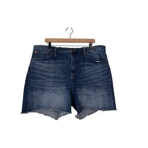 Madewell High Rise Denim Raw Hem Short Size 35 Style F7019
